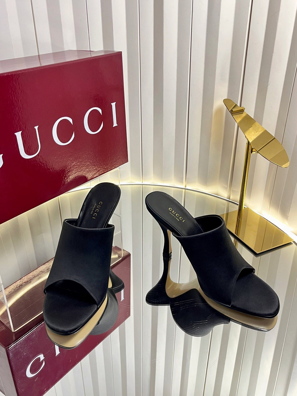 GUCCI 26S HIGH-HEELED SANDALS 100 MM IN BLACK SATIN