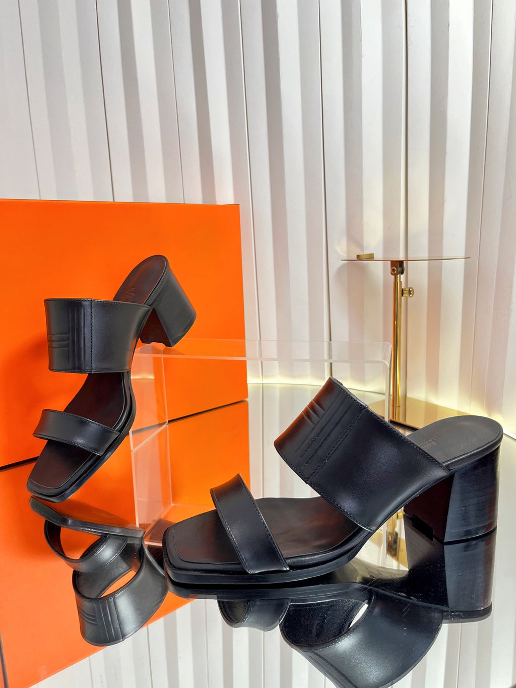 HM 26S MONICA 60 SANDAL IN BLACK CALFSKIN