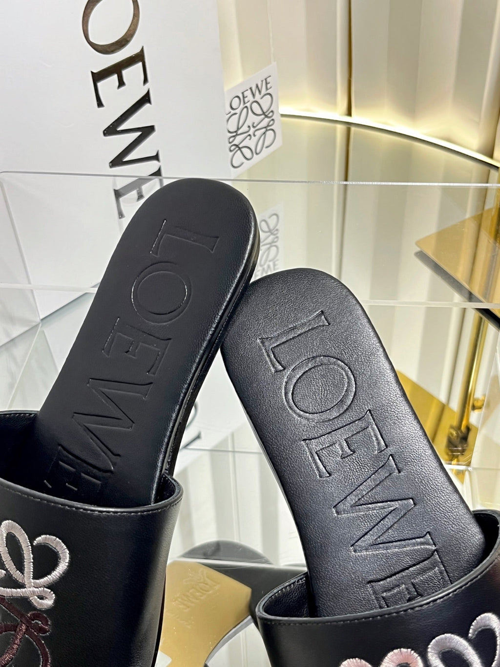 LOEWE 26S LOGO-EMBROIDERED SANDALS IN BLACK CALFSKIN