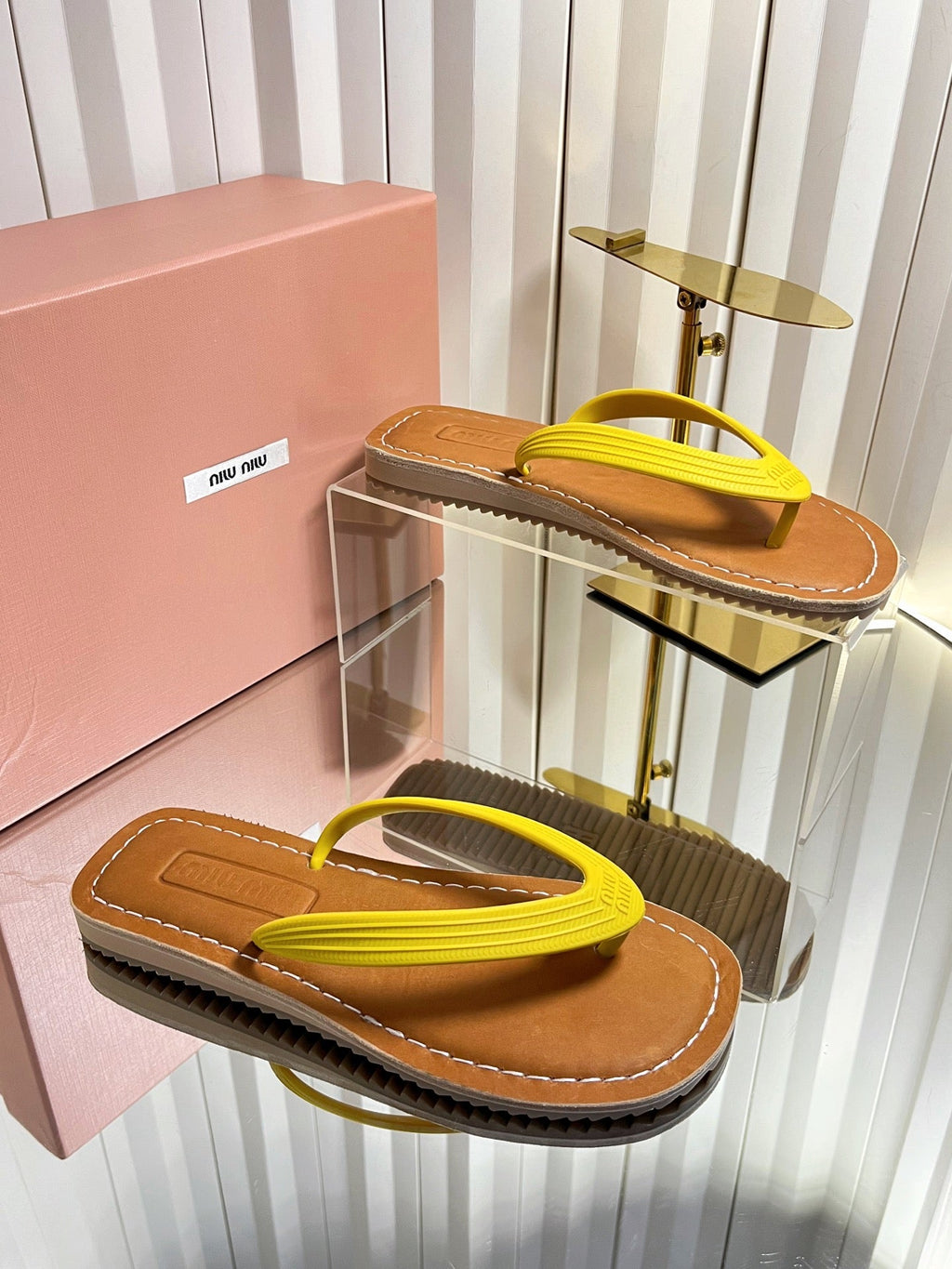 MIUMIU 26S THONG FLAT SANDALS IN YELLOW CALFSKIN