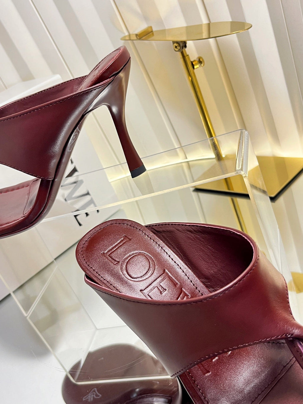 LOEWE 26S HEELED THONG SANDALS 90 MM IN DARK RED CALFSKIN