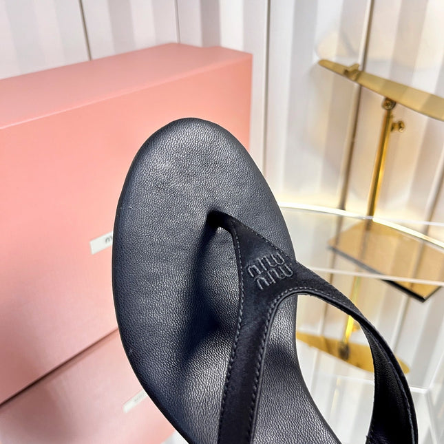MIUMIU 26S THONG HEELED SANDALS 50 MM IN BLACK LAMBSKIN AND SATIN