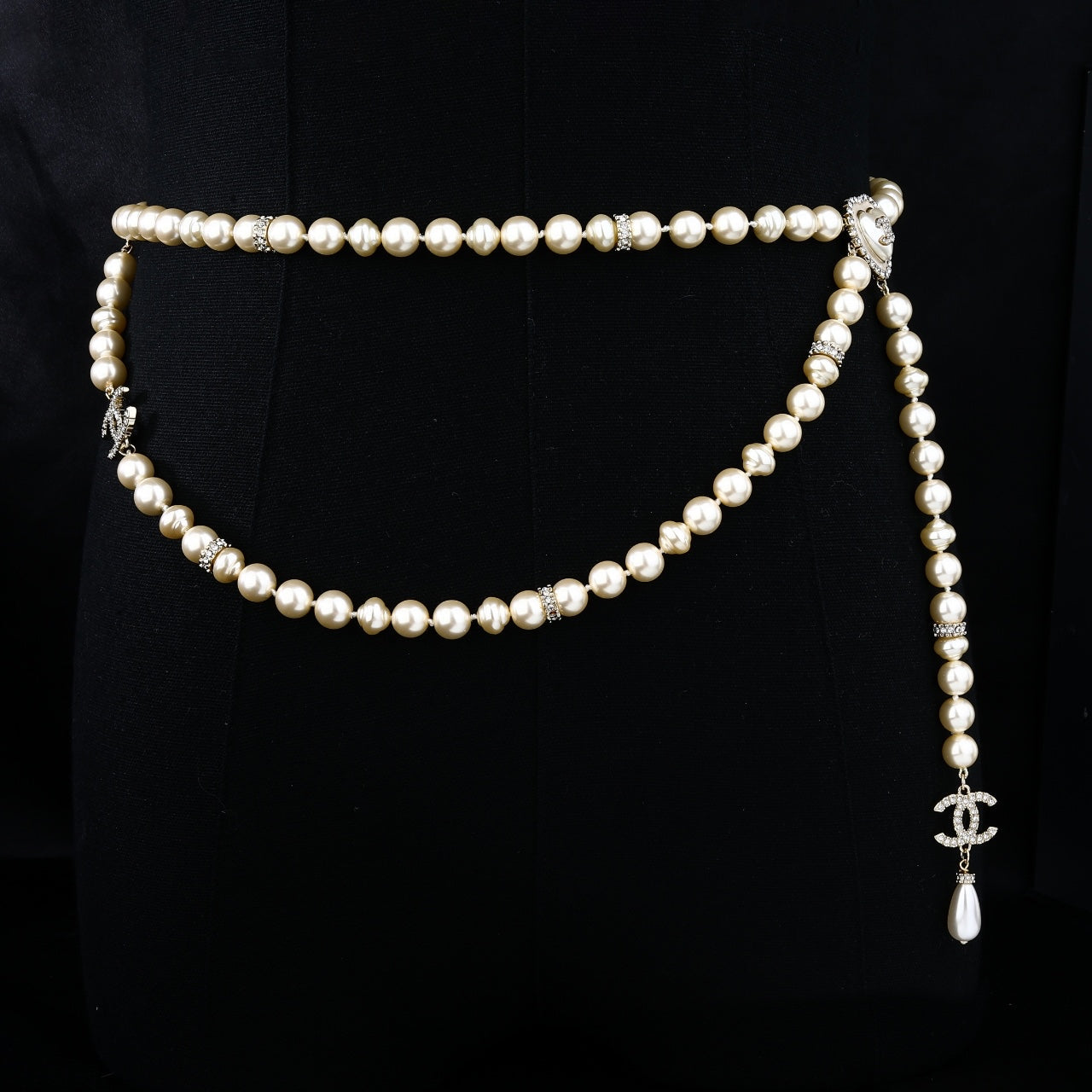 CHANEL 25S CHAIN BELT IN WHITE PEARL 614476
