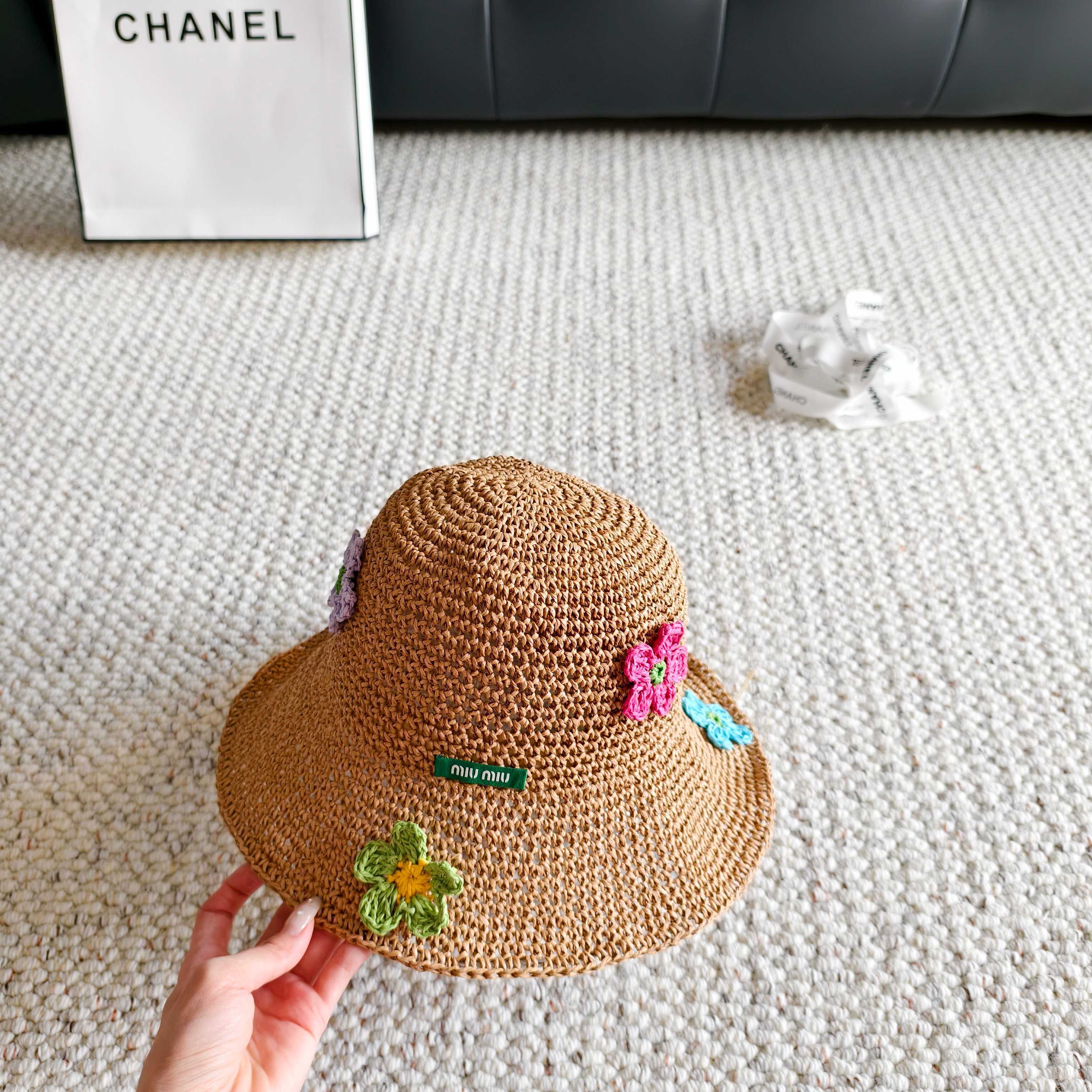 MIUMIU STRAW BUCKET HAT STYLE 39