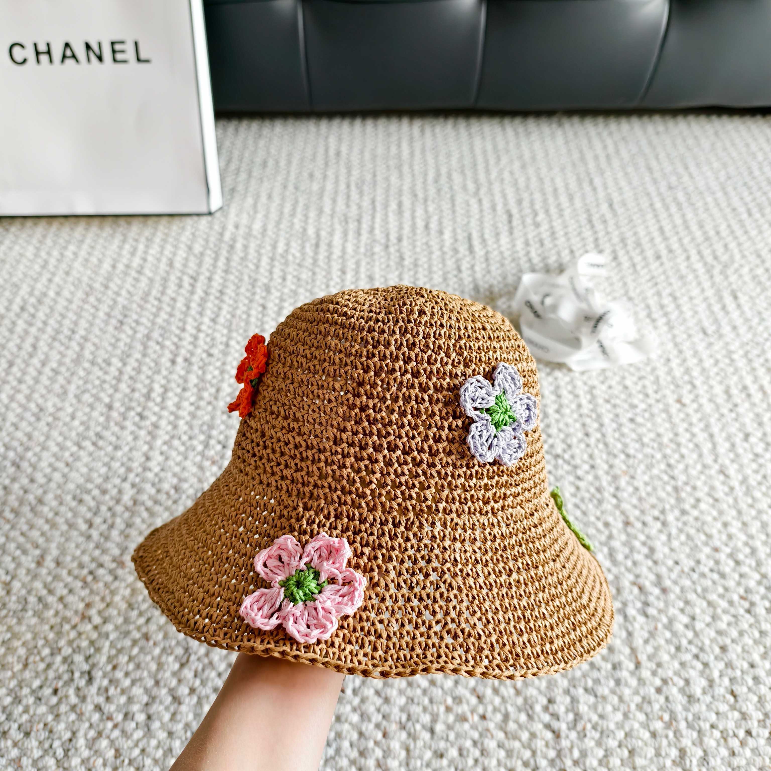 MIUMIU STRAW BUCKET HAT STYLE 39