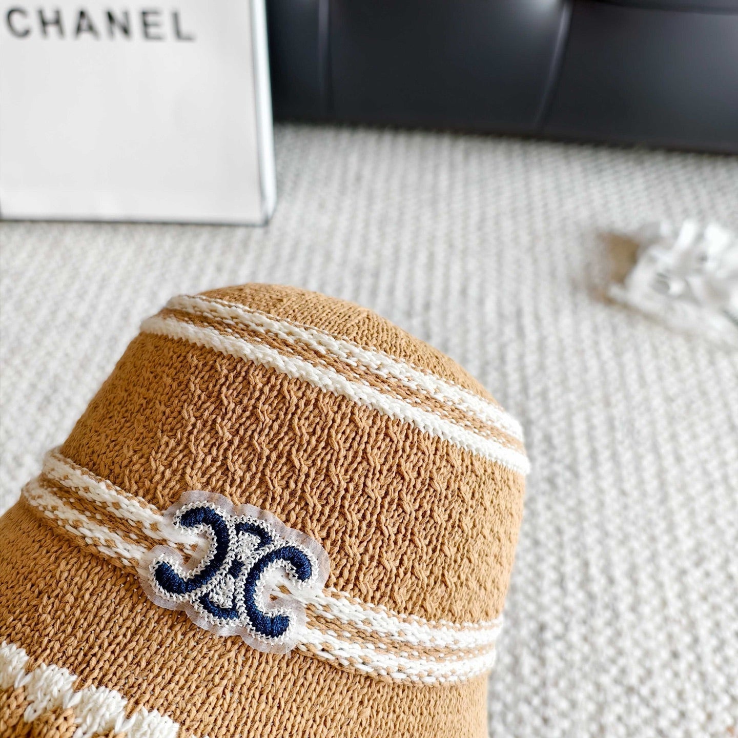 CELINE 26S DOME BUCKET HAT STYLE 52