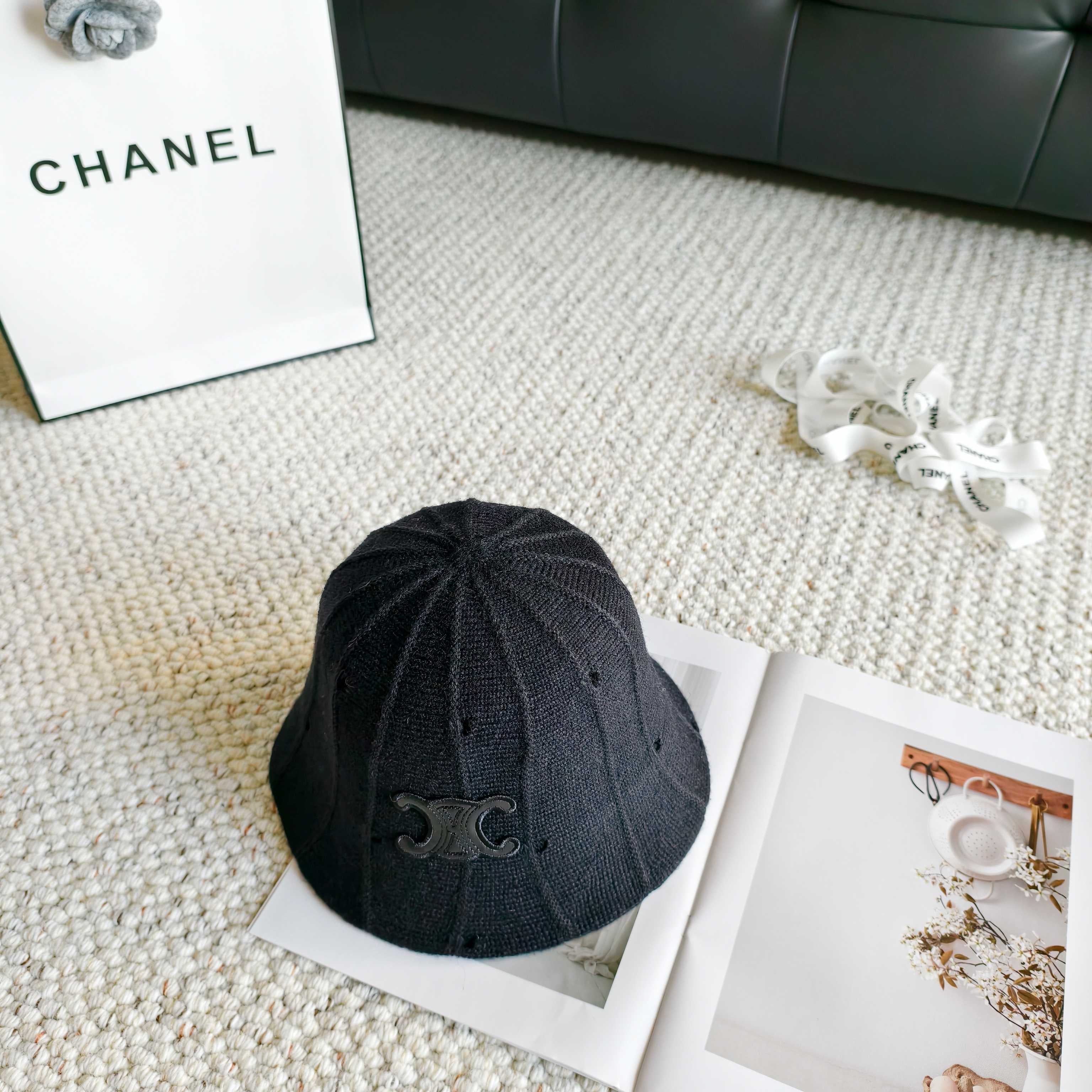CELINE 26S DOME BUCKET HAT STYLE 2