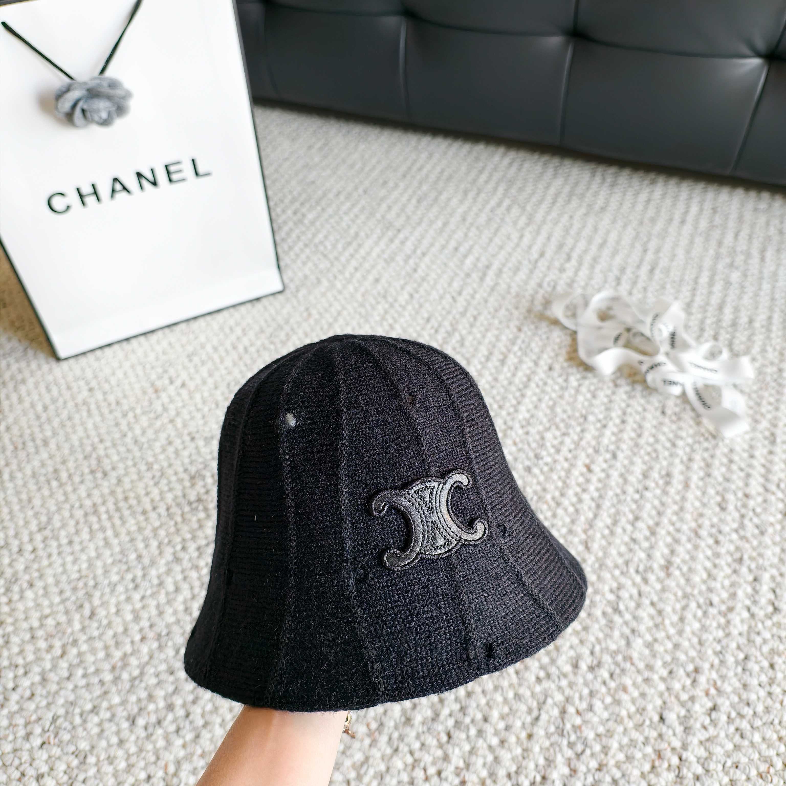 CELINE 26S DOME BUCKET HAT STYLE 2