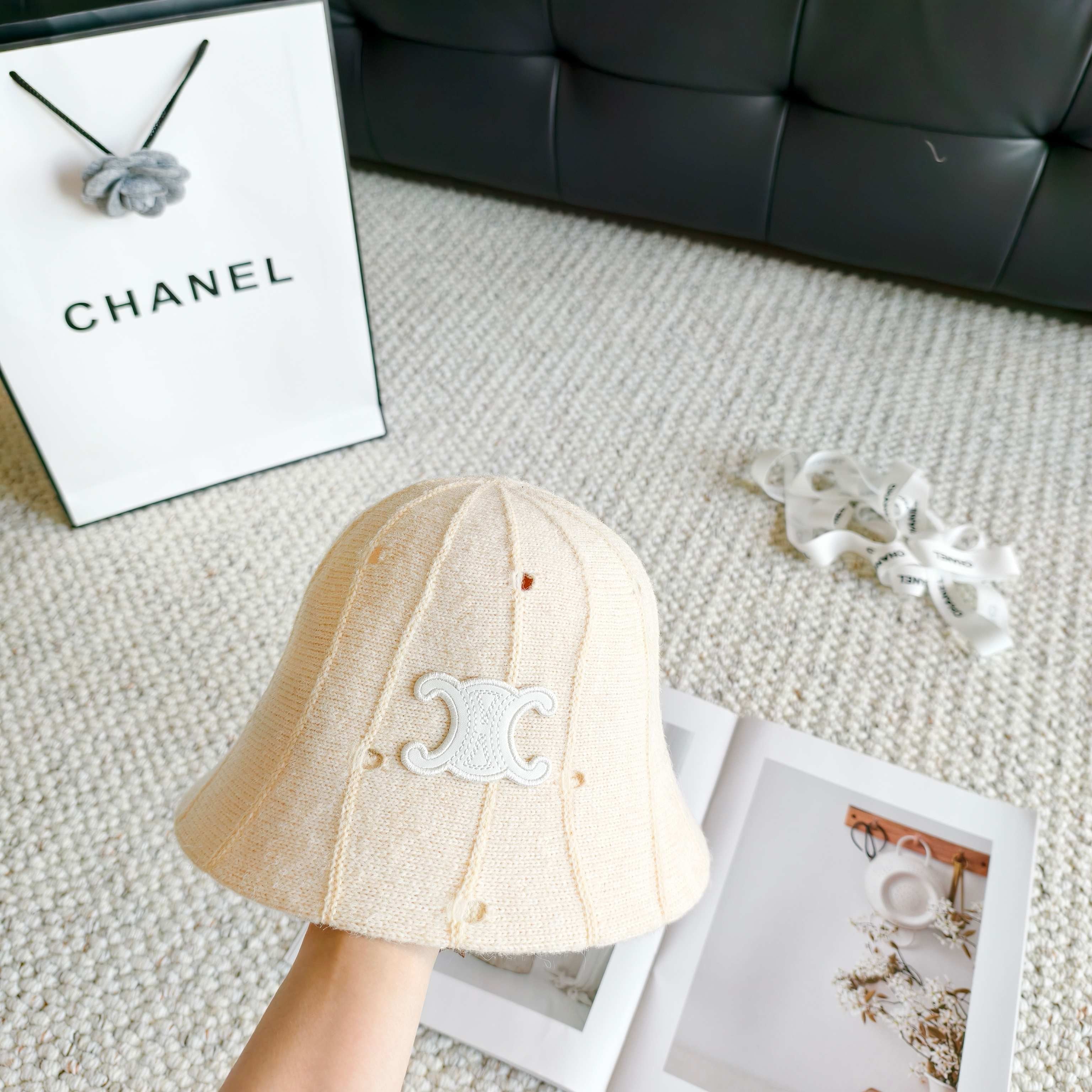 CELINE 26S DOME BUCKET HAT STYLE 1