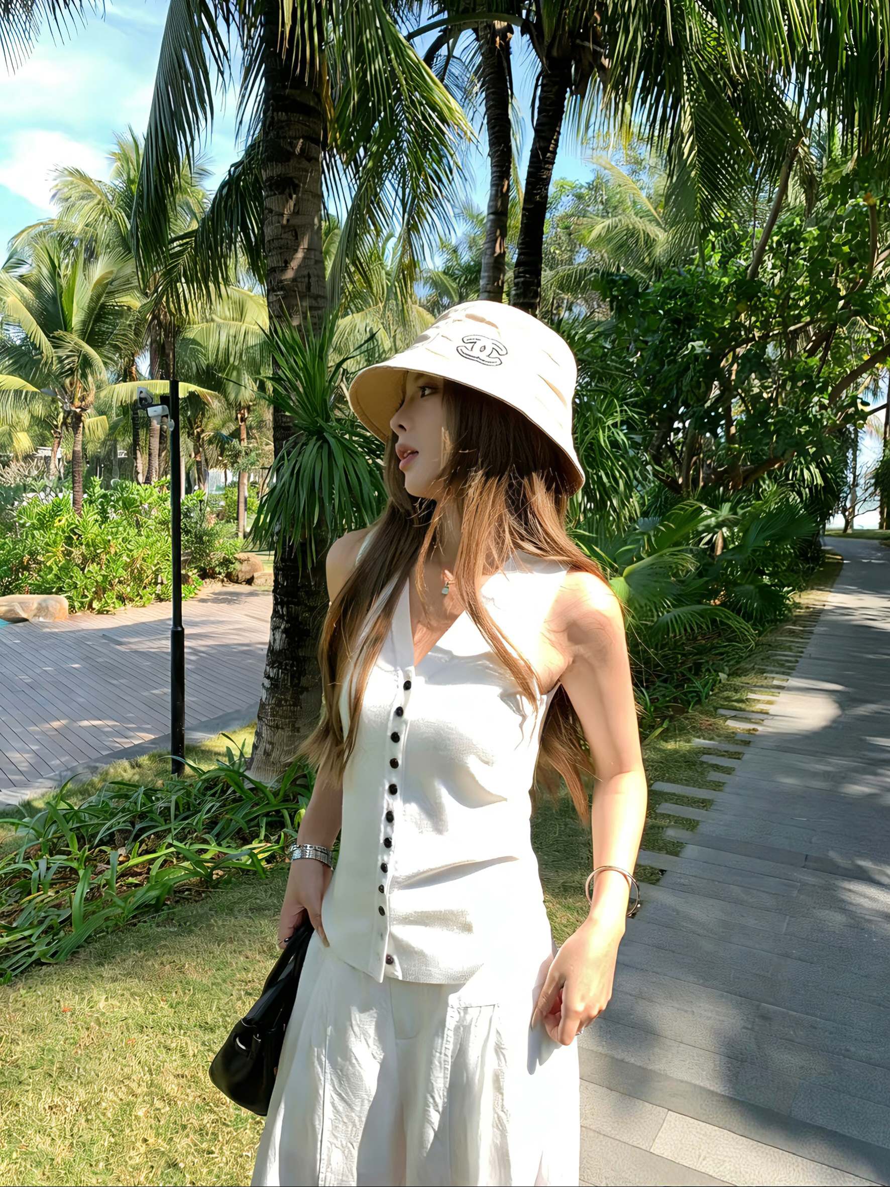 CHANEL 26S BUCKET HAT 336125