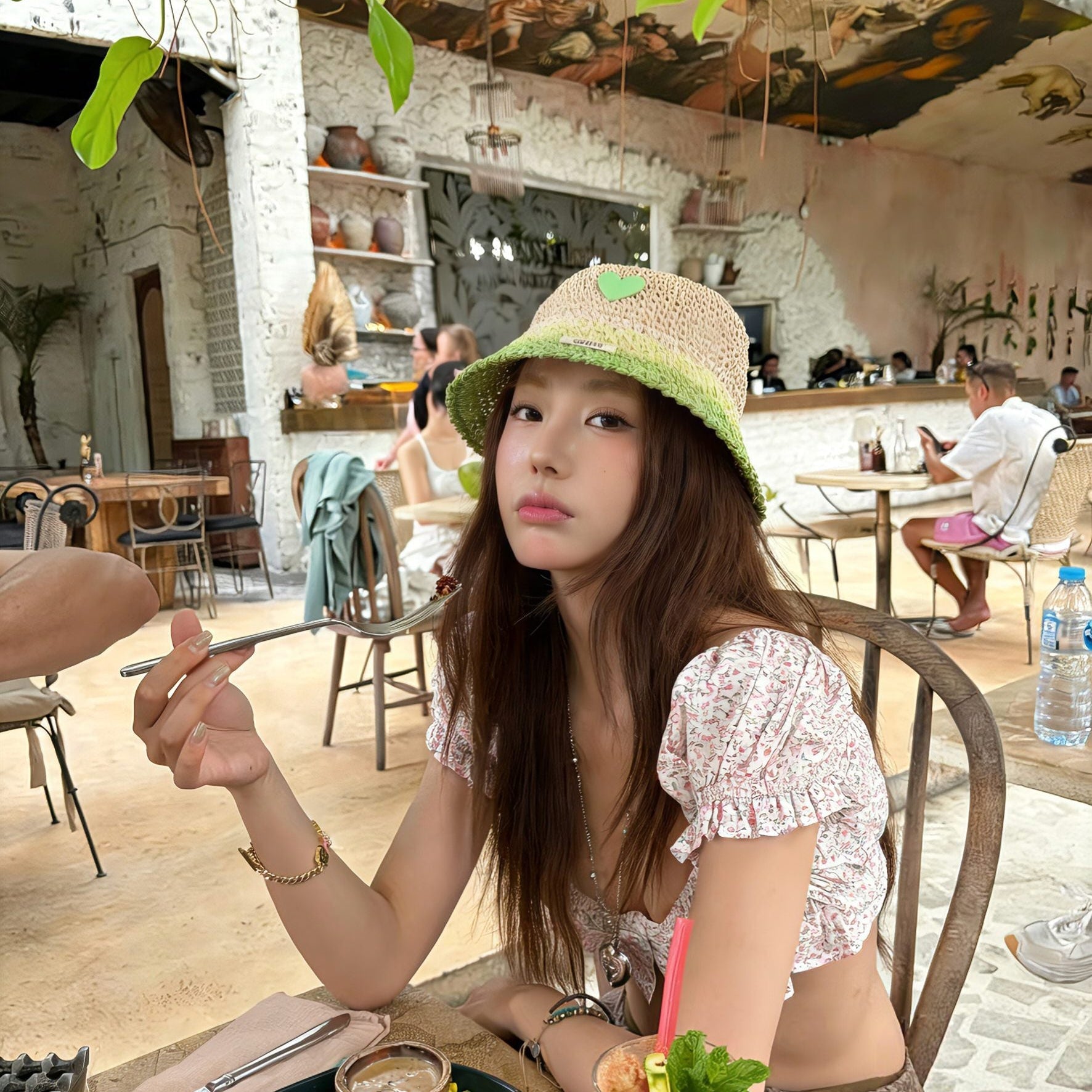 CELINE 26S STRAW BUCKET HAT STYLE 205