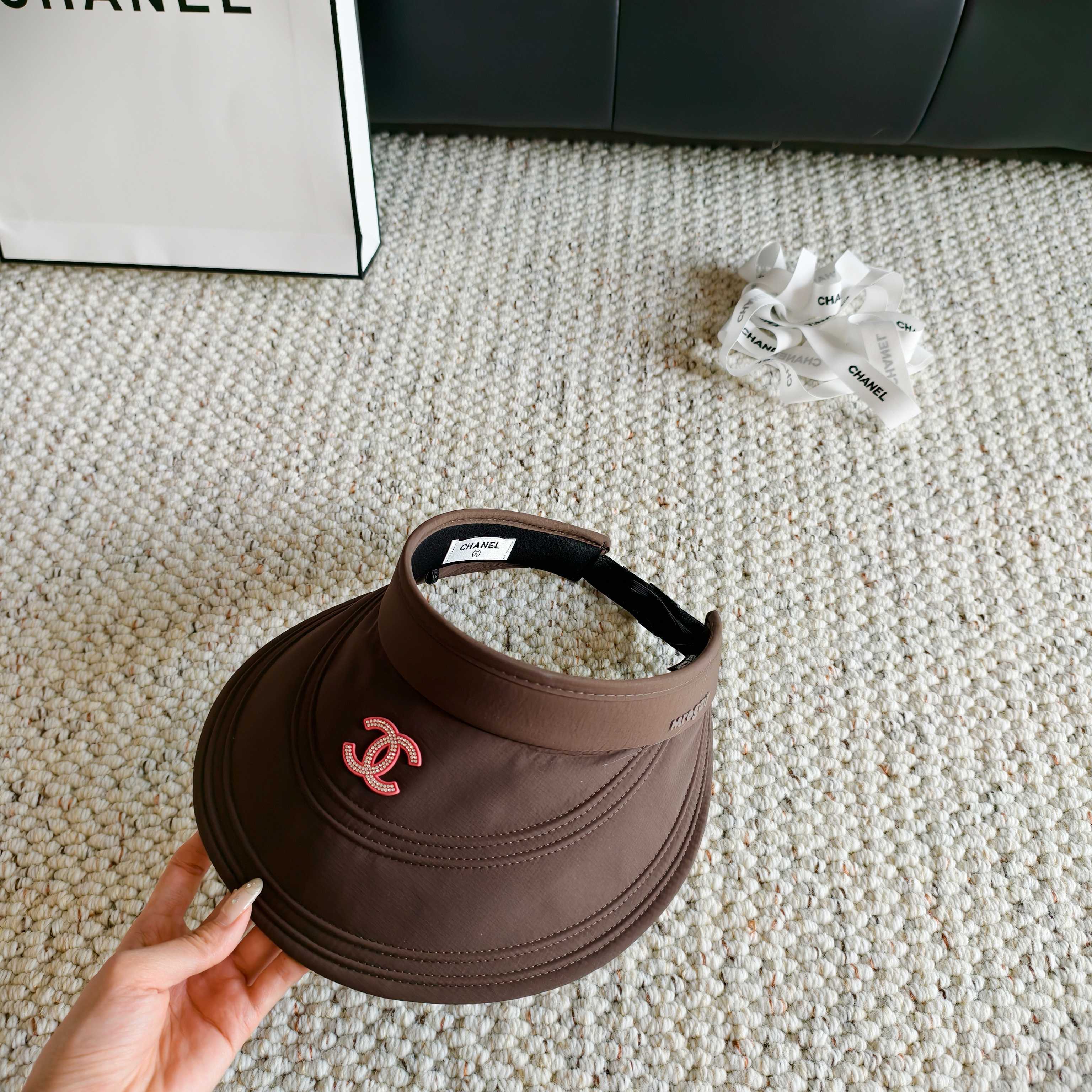CHANEL 26S EMBROIDERED CC VISOR HAT 336144
