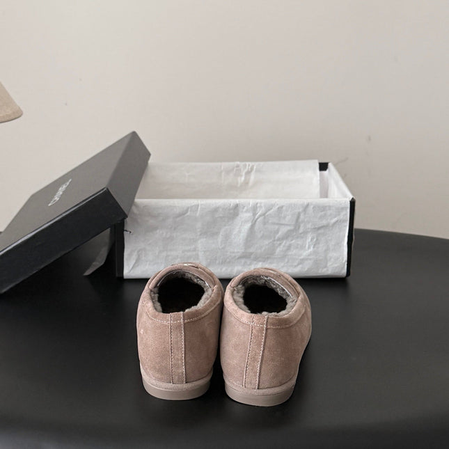 CHANEL 26S LOAFERS IN GREY SUEDE AND SHEARLING LINING