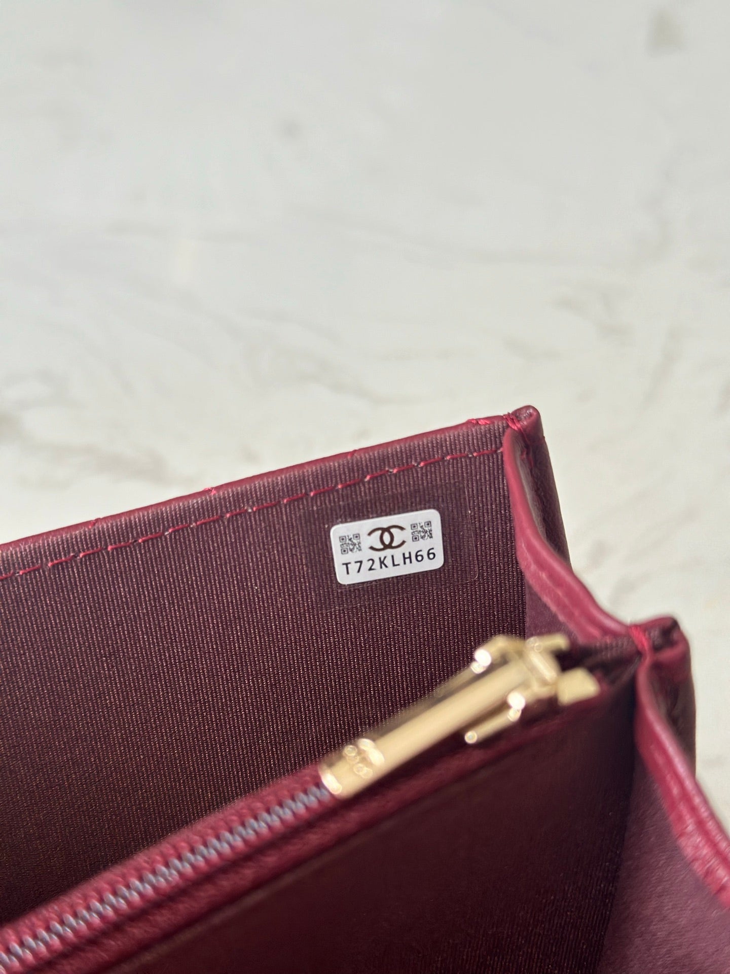 CHANEL 25S MINI FLAP BAG 18 IN BURGUNDY CALFSKIN GOLD HARDWARE