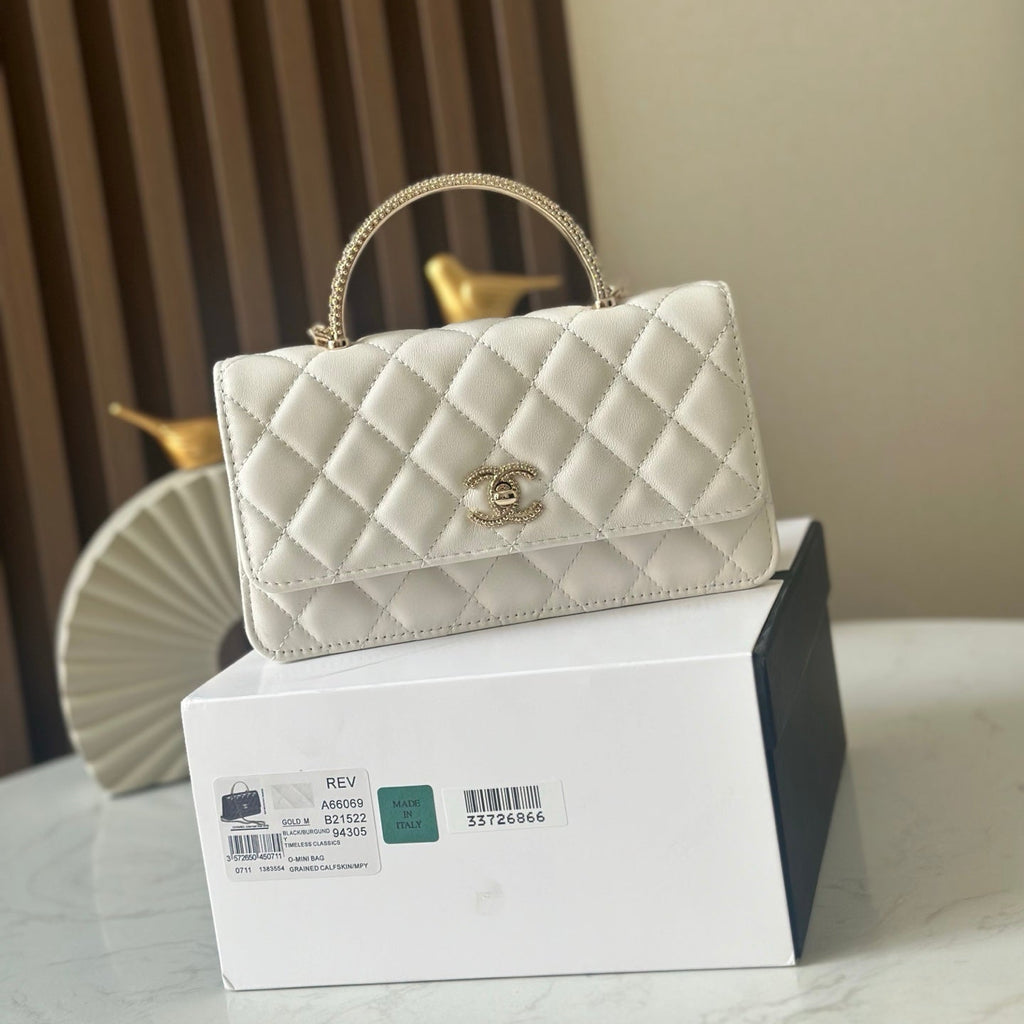 CHANEL 25S MINI FLAP BAG 18 IN CREAM WHITE CALFSKIN GOLD HARDWARE