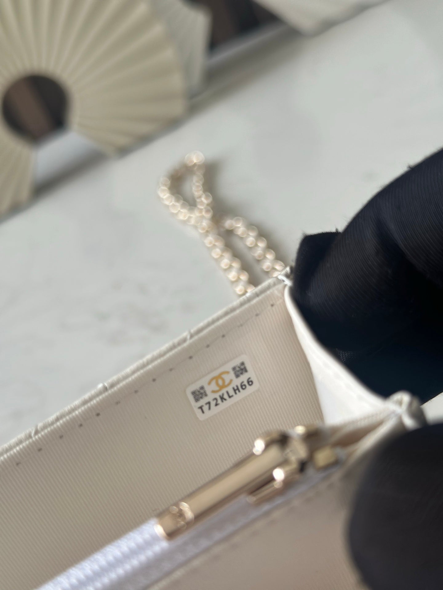 CHANEL 25S MINI FLAP BAG 18 IN CREAM WHITE CALFSKIN GOLD HARDWARE