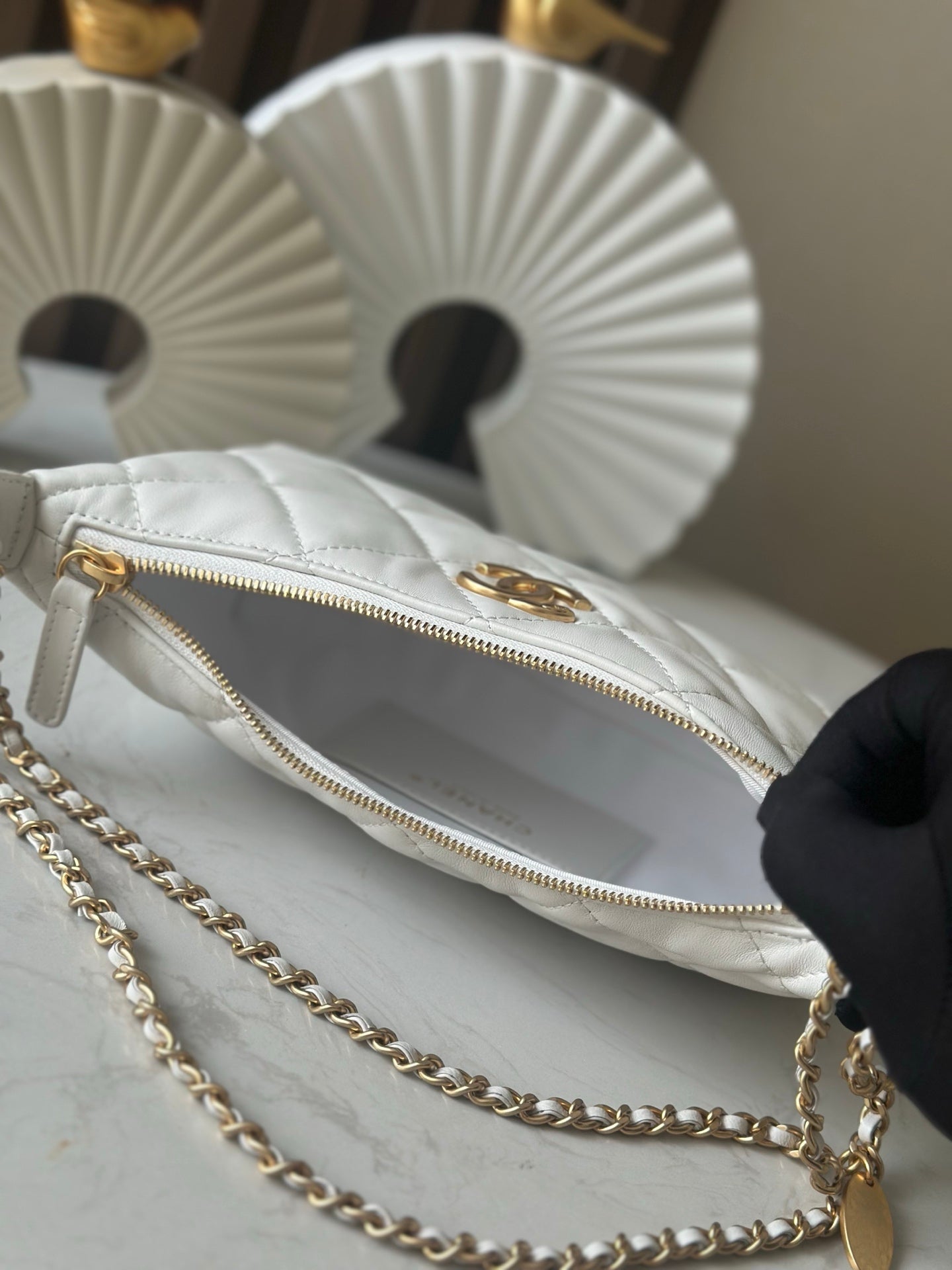 CHANEL 26S HOBO BAG 26 IN WHITE LAMBSKIN