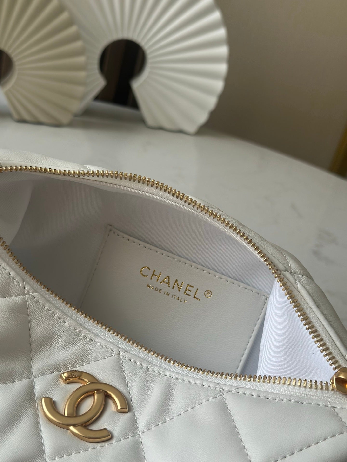 CHANEL 26S HOBO BAG 26 IN WHITE LAMBSKIN