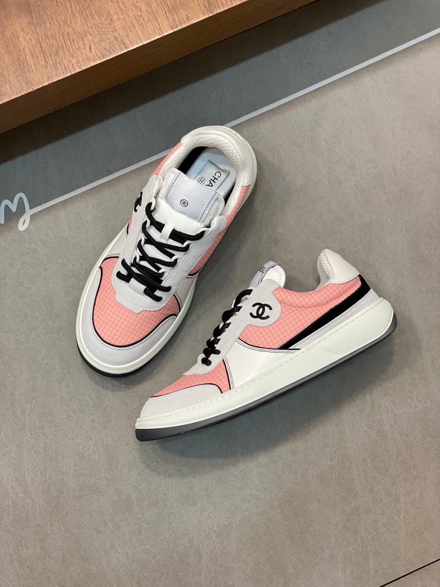 CC SNEAKERS SUEDE PINK CALFSKIN
