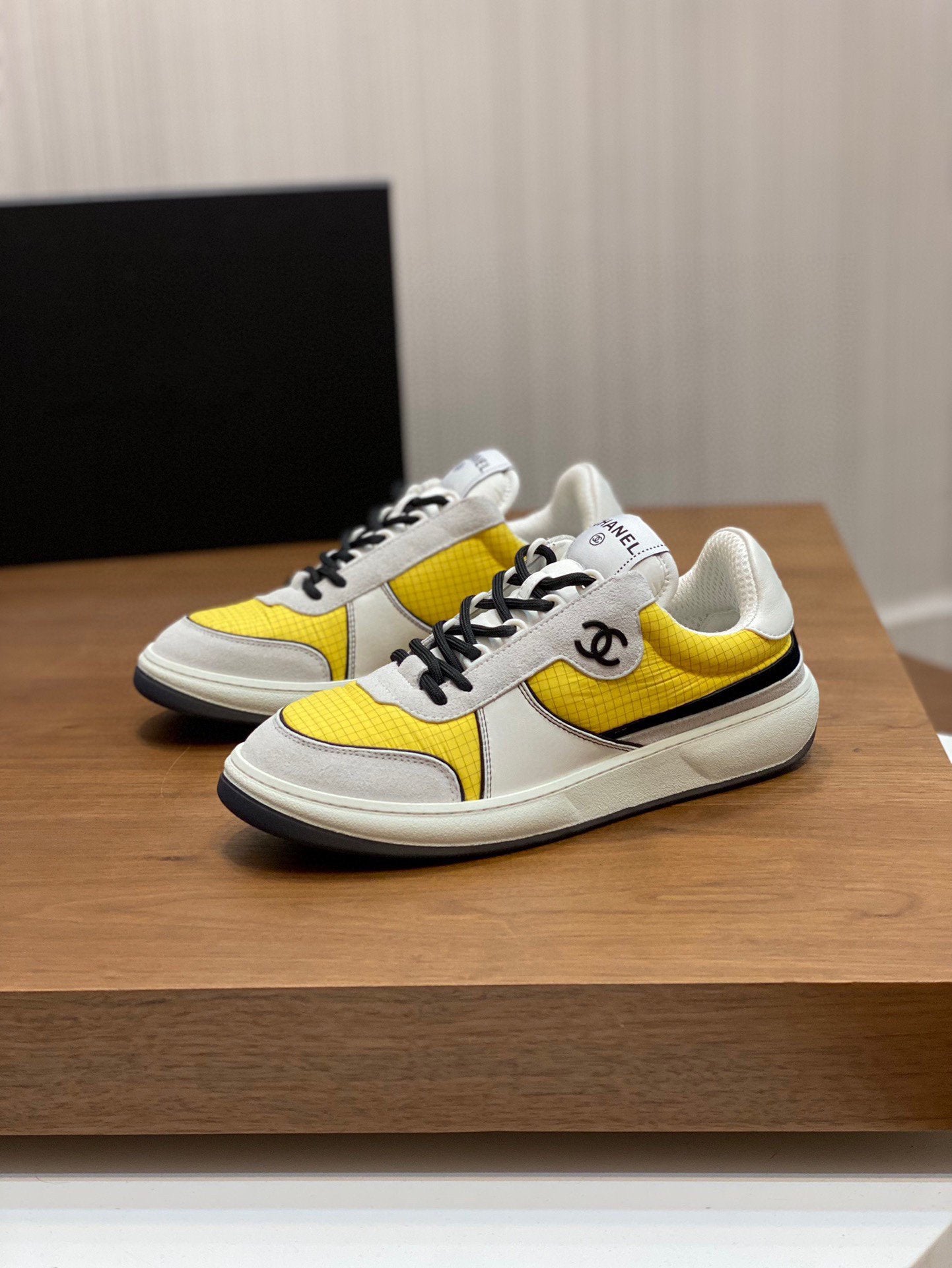CC SNEAKERS SUEDE YELLOW CALFSKIN