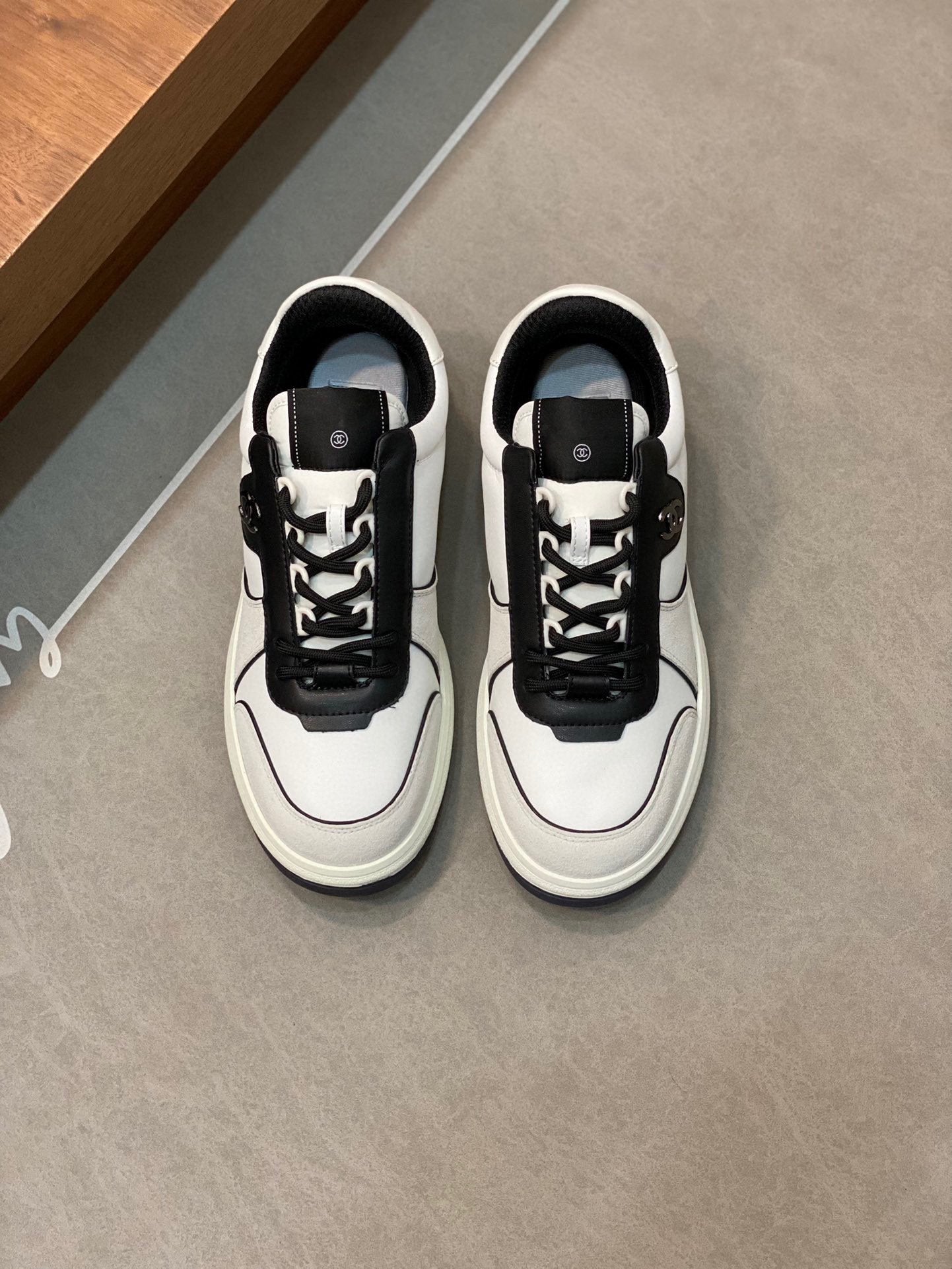 CC SNEAKERS SUEDE CALFSKIN