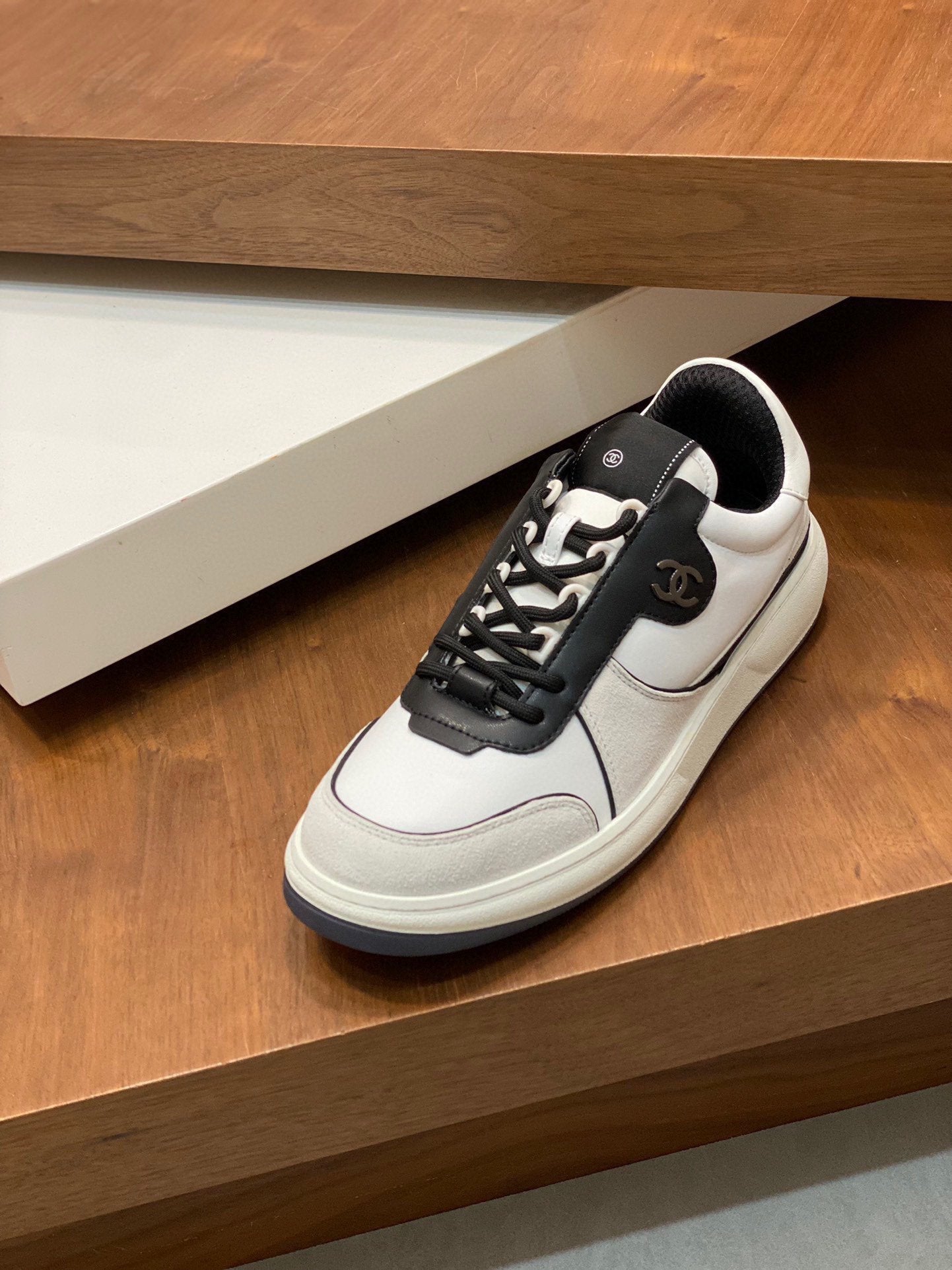 CC SNEAKERS SUEDE CALFSKIN