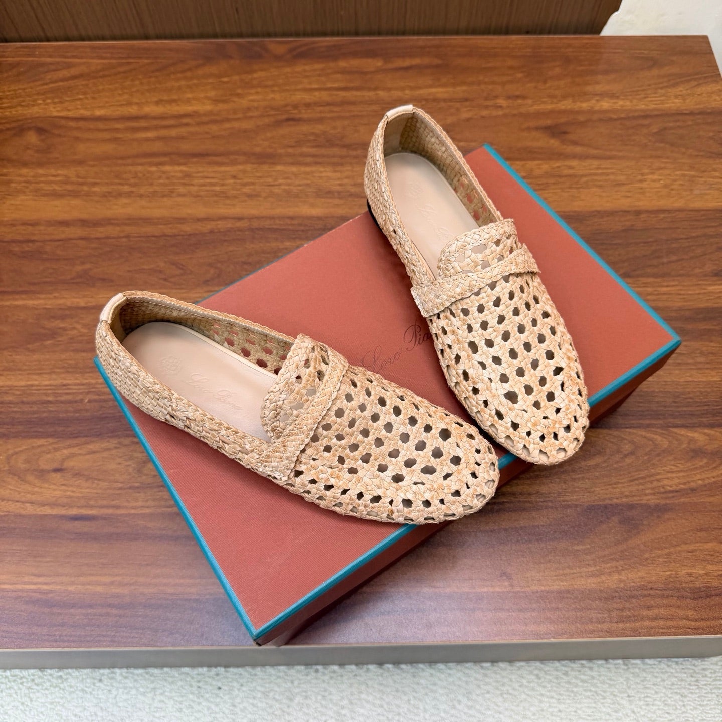 LP 26S PENNY LOAFERS IN BEIGE CALFSKIN WITH BASKETWEAVE DESIGN