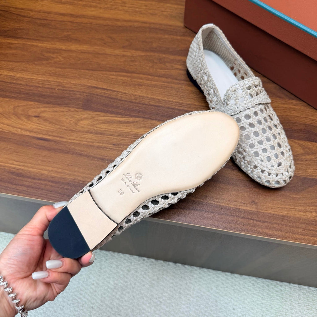 LP 26S PENNY LOAFERS IN CREAM WHITE CALFSKIN WITH BASKETWEAVE DESIGN