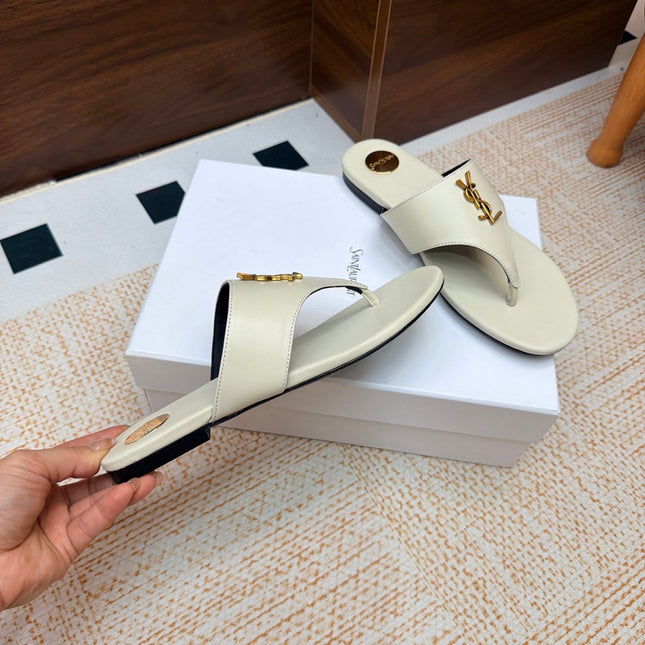 YSL 26S THONG SANDALS IN OFF-WHITE CALFSKIN