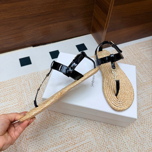 YSL 26S THONG SANDALS IN BEIGE RAFFIA AND BLACK GLOSSY CALFSKIN