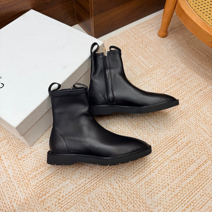 CELINE 26S ANKLE BOOTS IN BLACK SMOOTH CALFSKIN WITH PULL TABS