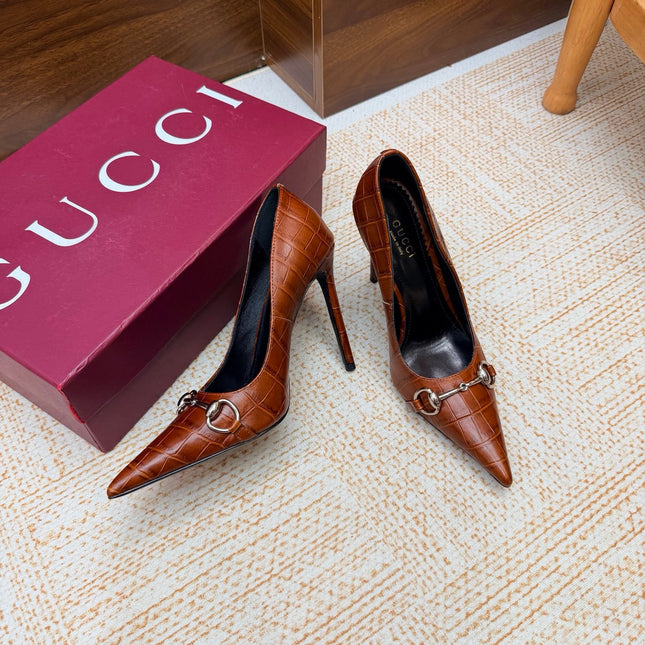GUCCI 26S HORSEBIT PUMPS 105 MM IN BROWN CROCODILE EMBOSSED LEATHER