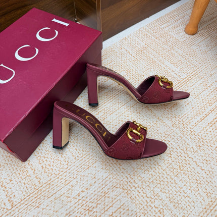 GUCCI 26S HORSEBIT HEEL SANDALS 85 MM IN DARK RED GG CANVAS