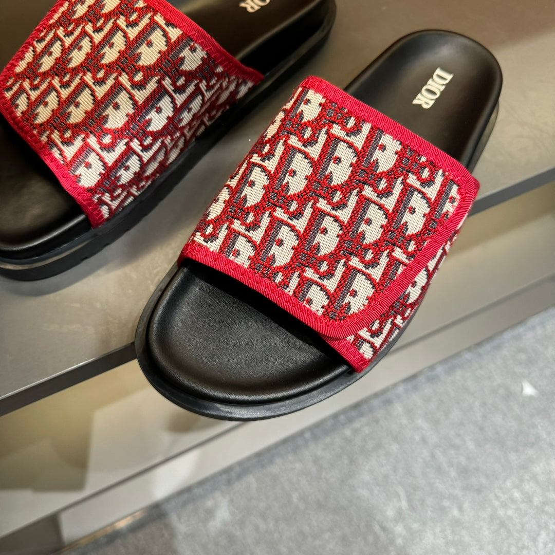 CD VELCRO STRAP SLIPPER RED JACQUARD
