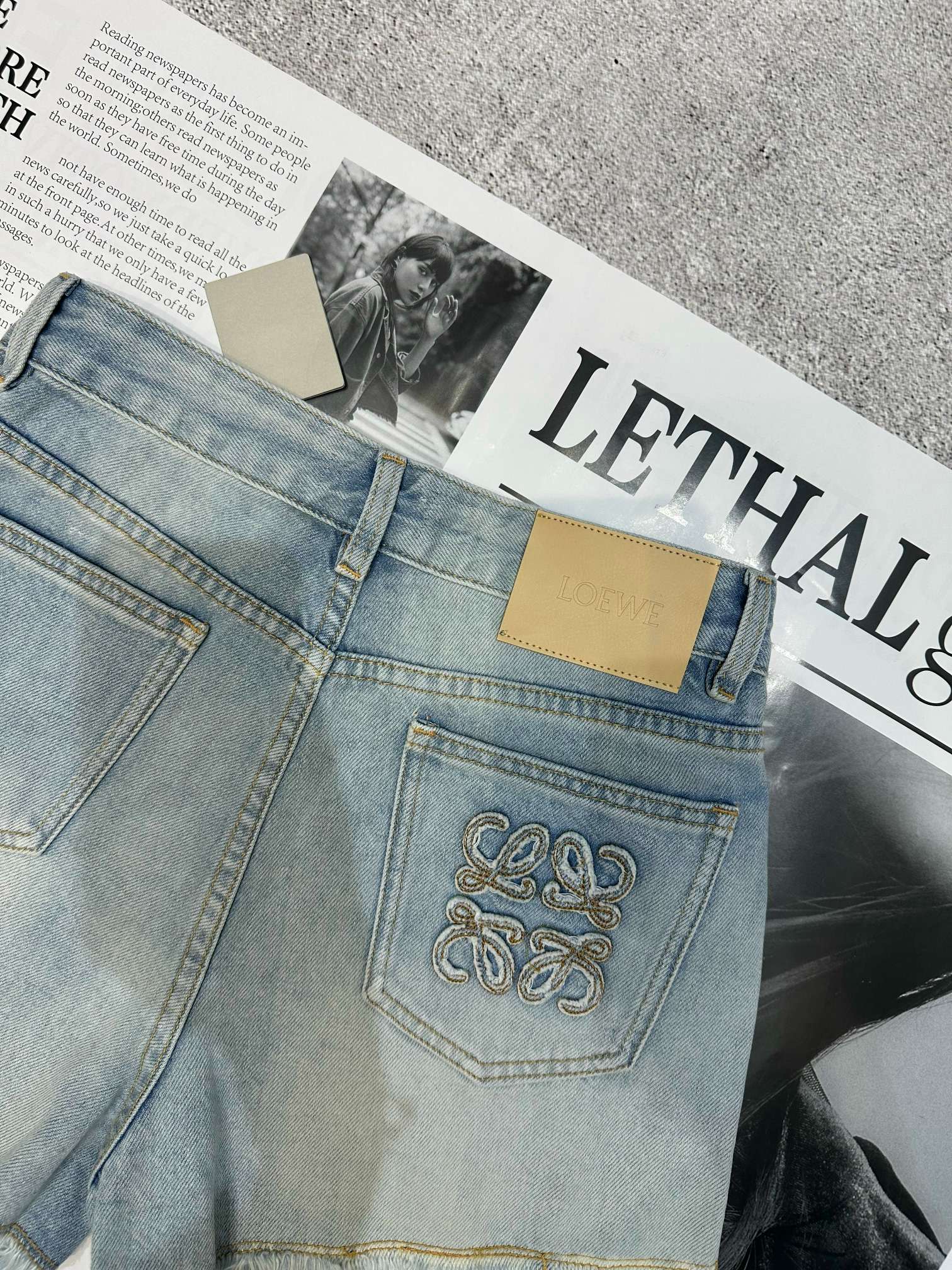 LOEWE 26S DENIM SHORTS 398