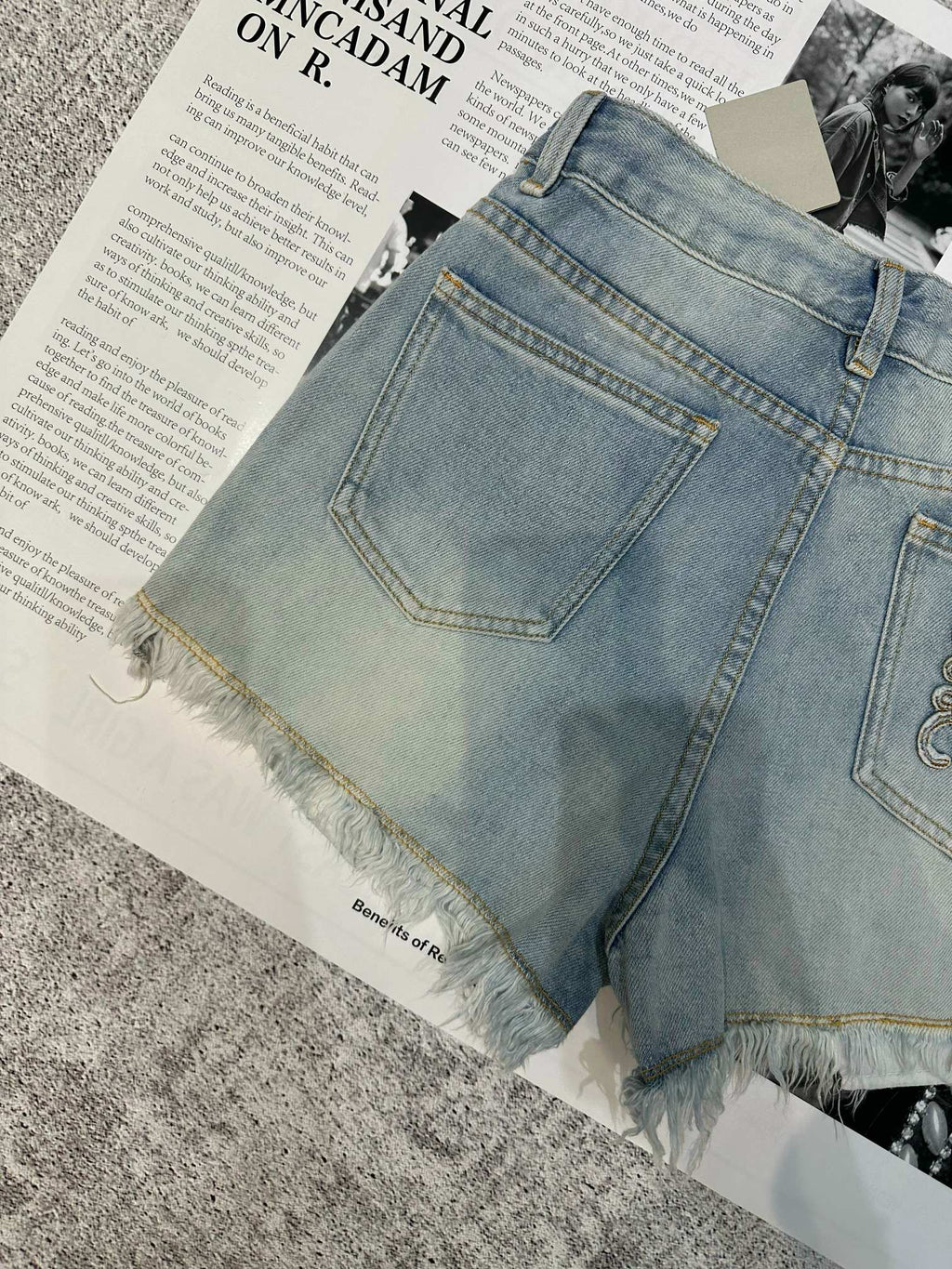 LOEWE 26S DENIM SHORTS 398
