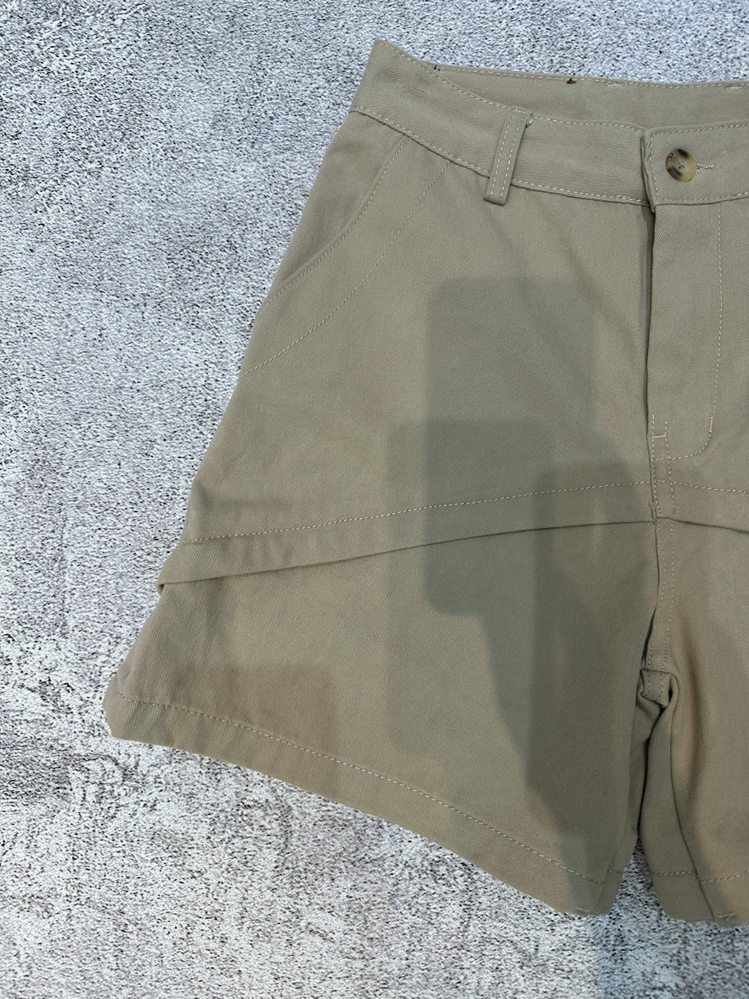LOEWE 26S SHORTS 589