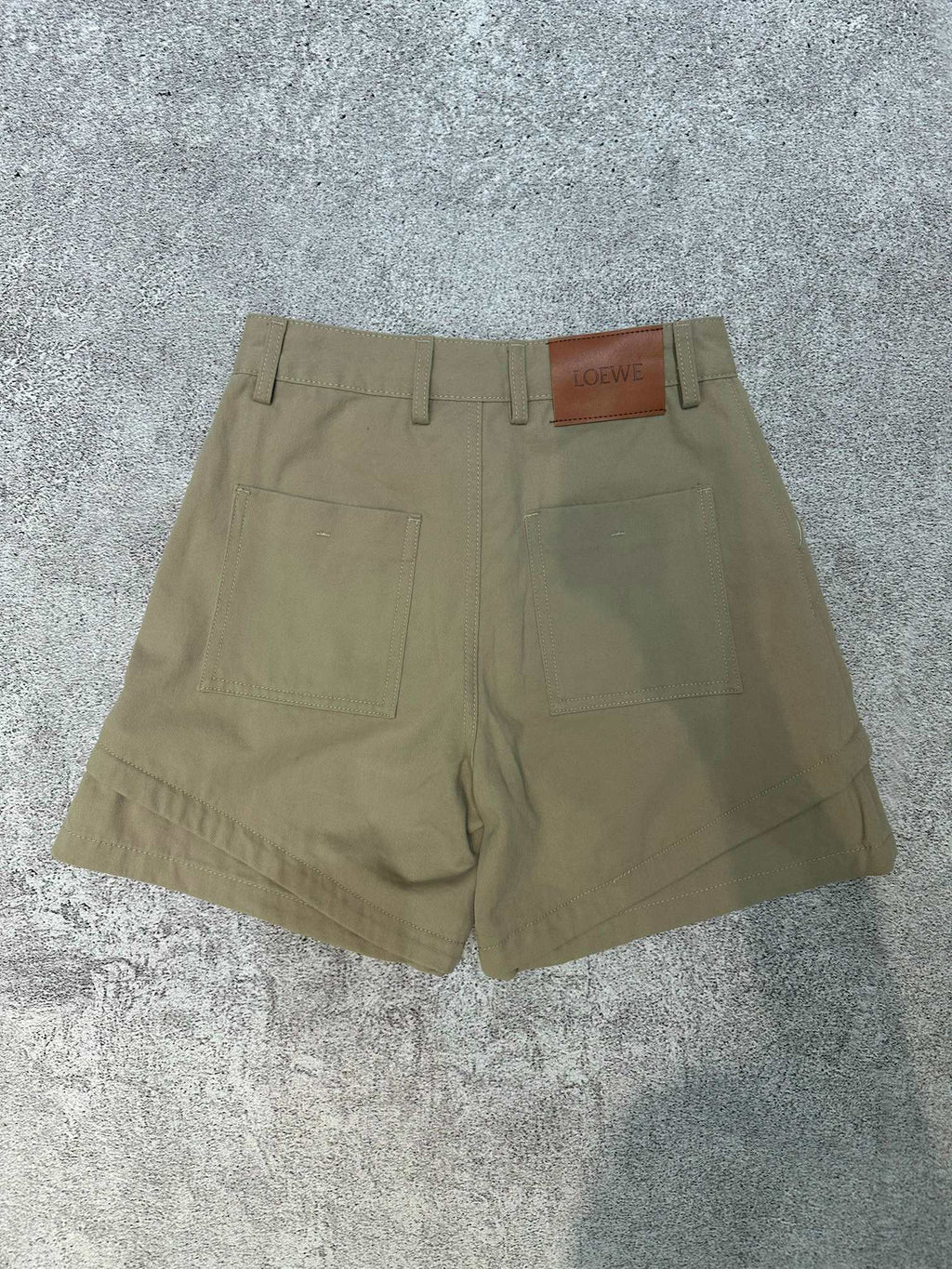 LOEWE 26S SHORTS 589