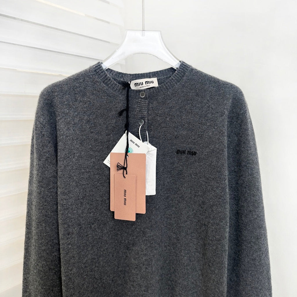 MIUMIU 26S HENLEY SWEATER 930