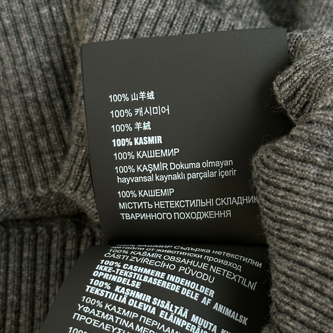 MIUMIU 26S HENLEY SWEATER 930