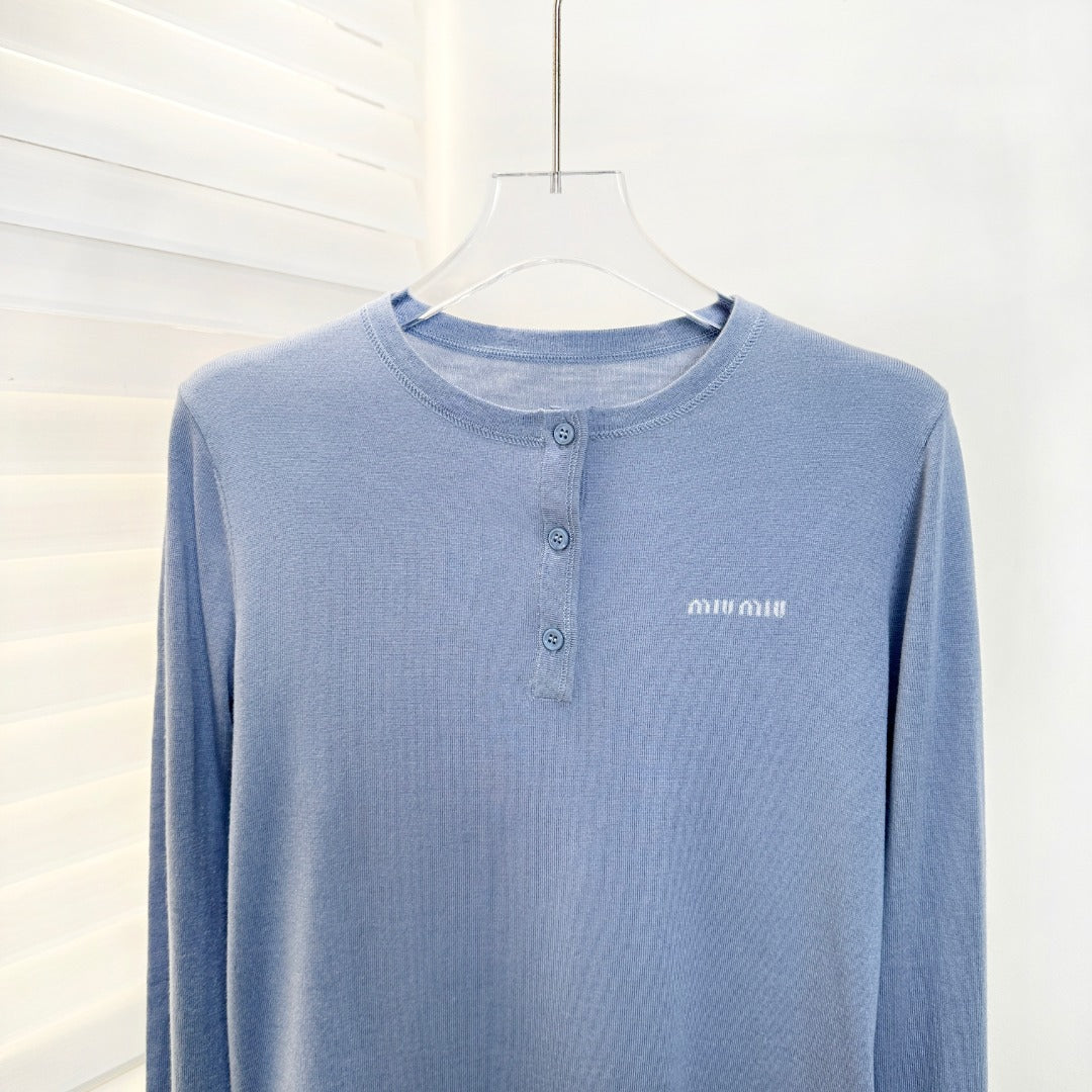 MIUMIU 26S HENLEY SWEATER 932