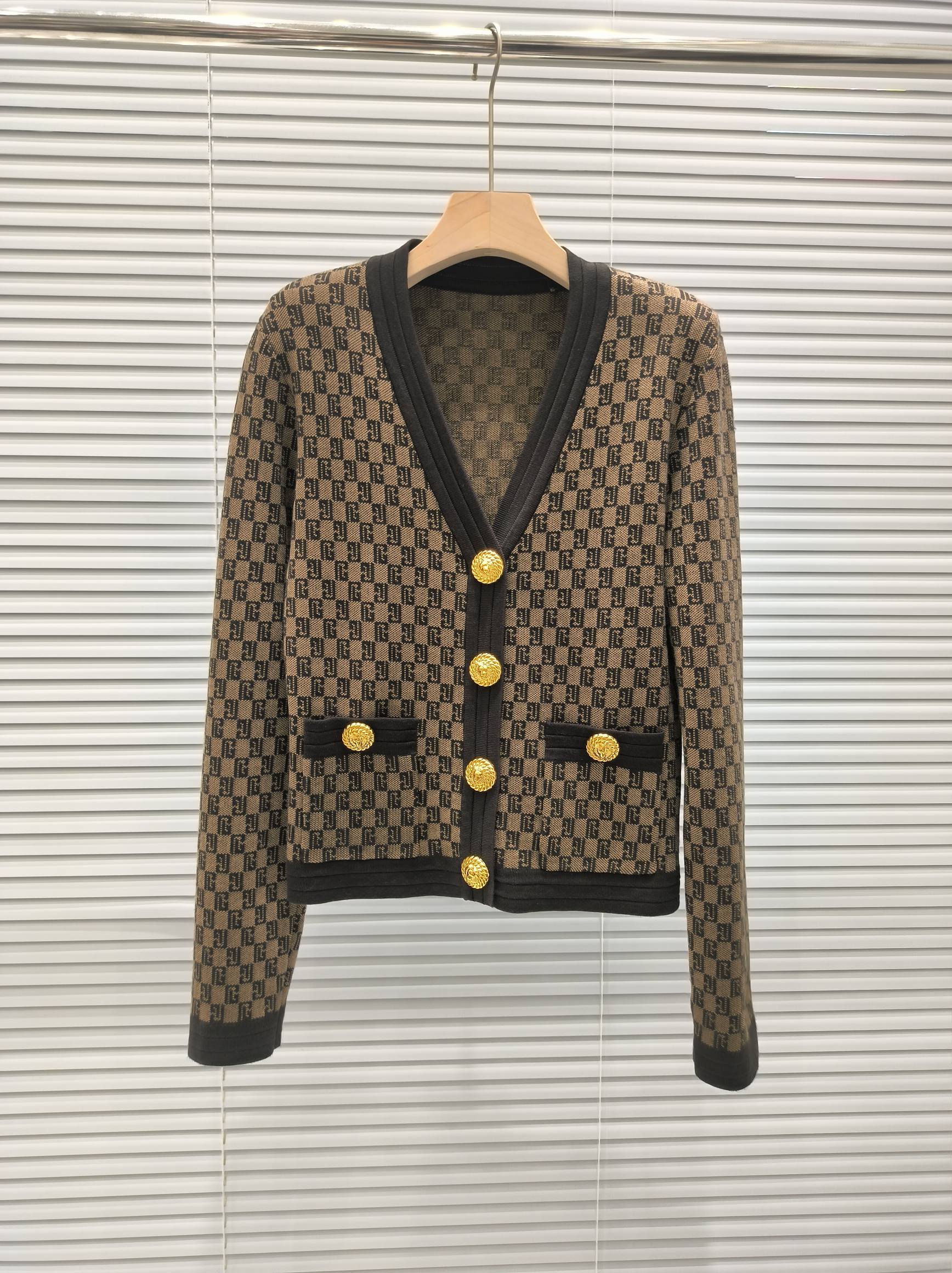 BALMAIN CARDIGAN 24300 STYLE 1