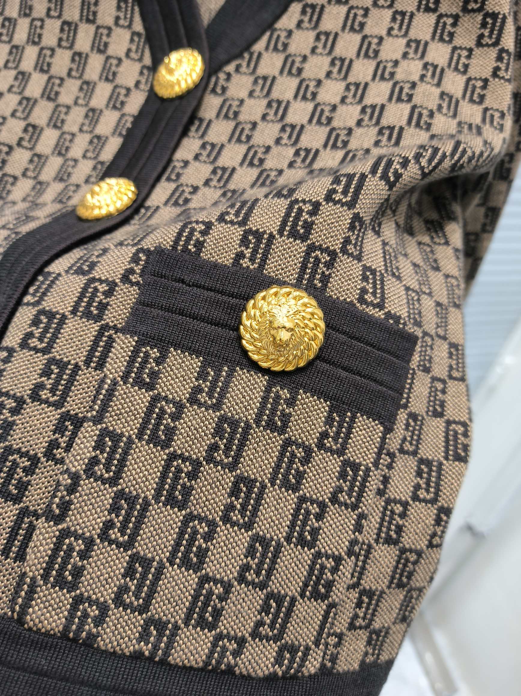 BALMAIN CARDIGAN 24300 STYLE 1