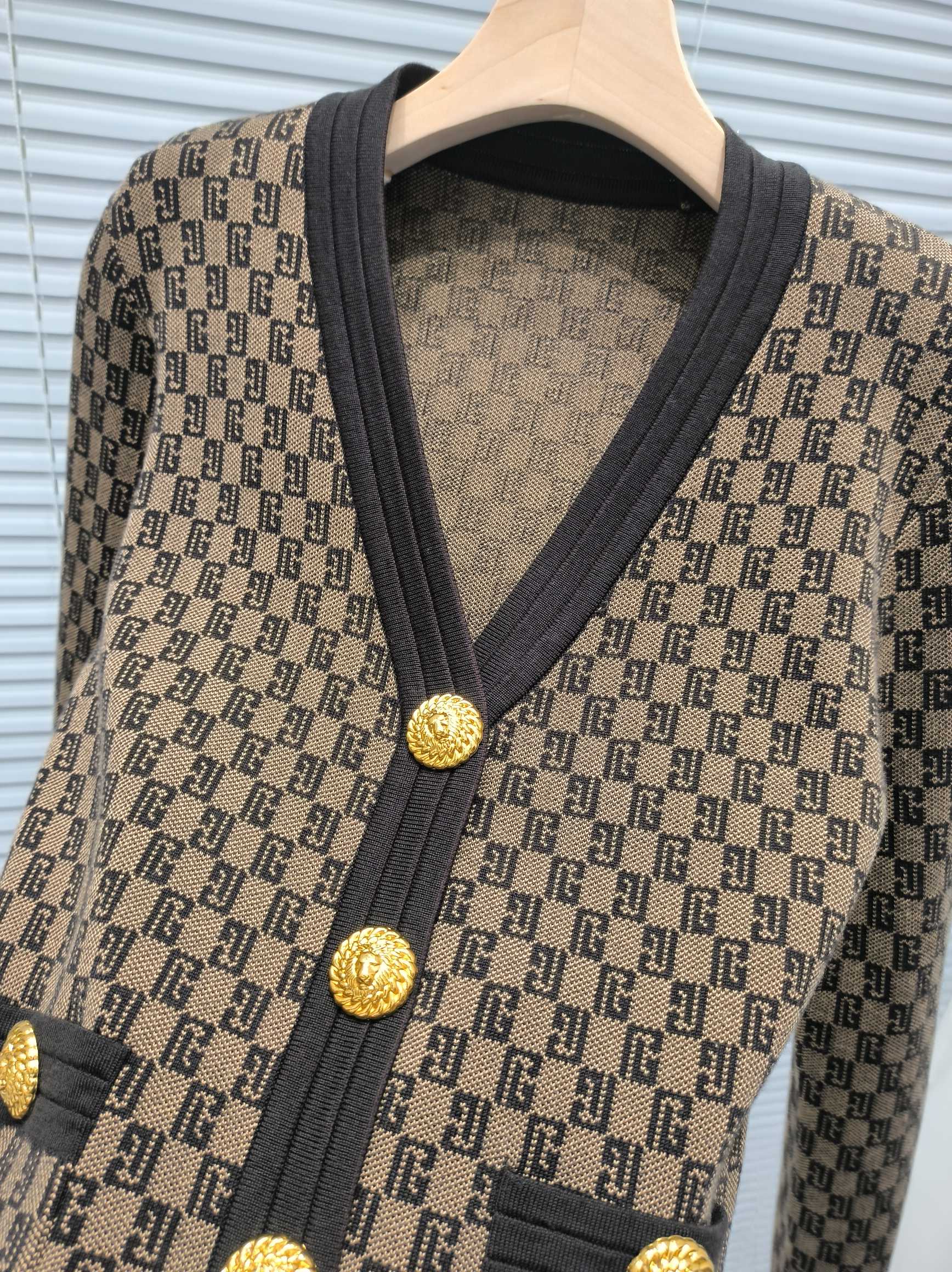 BALMAIN CARDIGAN 24300 STYLE 1