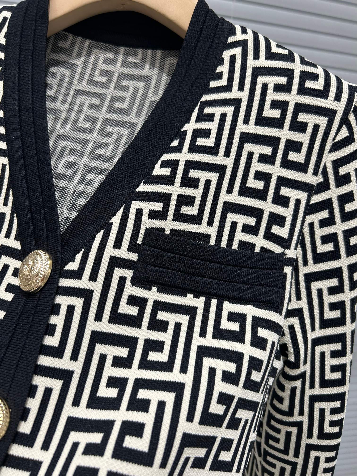 BALMAIN CARDIGAN 25193