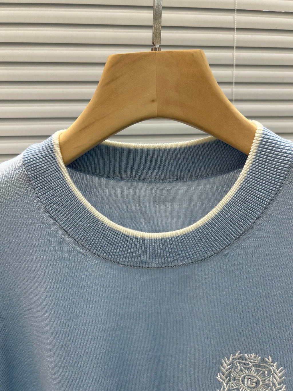 BALMAIN SHORT-SLEEVE KNIT TOP 25203