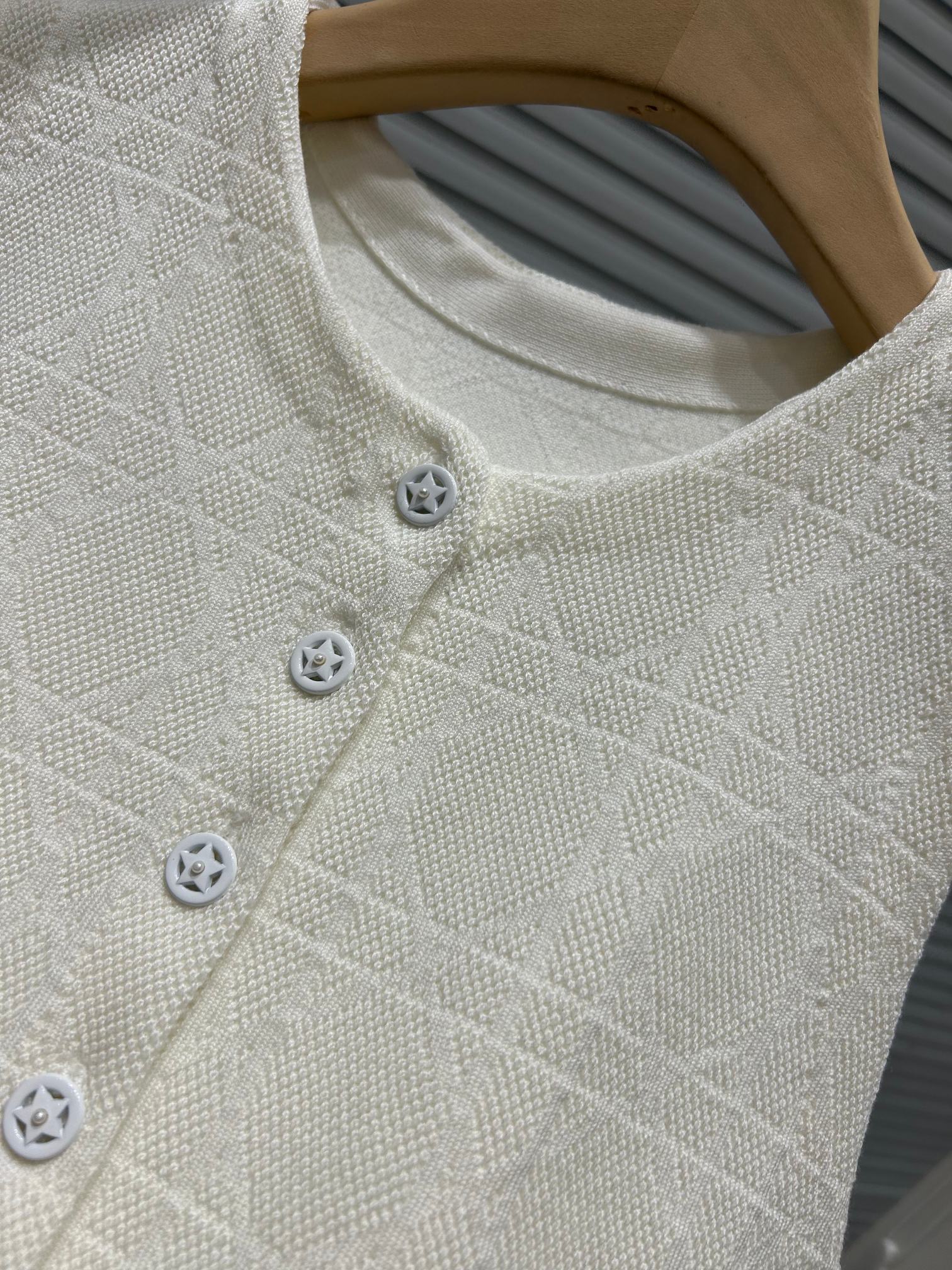 BALMAIN SLEEVELESS TOP 25252