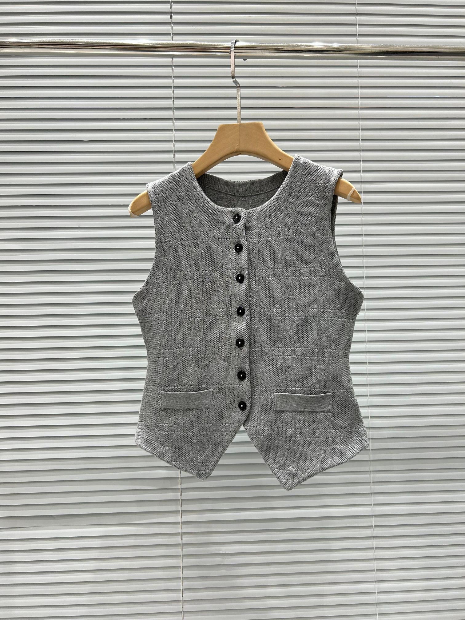 BALMAIN SLEEVELESS TOP 25252