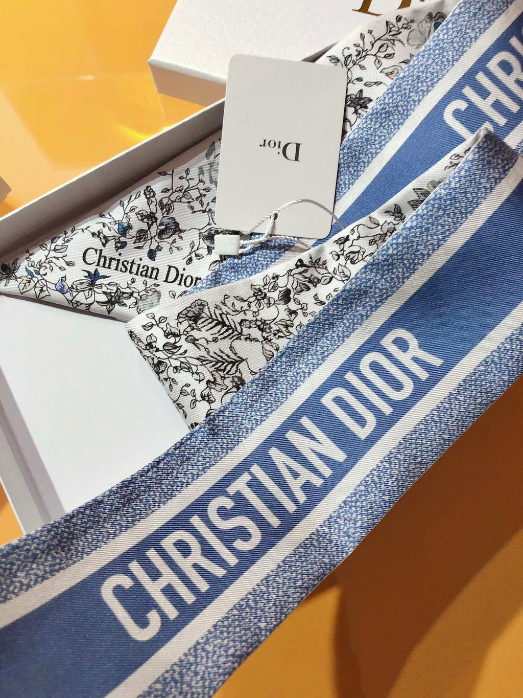 DIOR 26S SCARF 105CM IN SILK 311652
