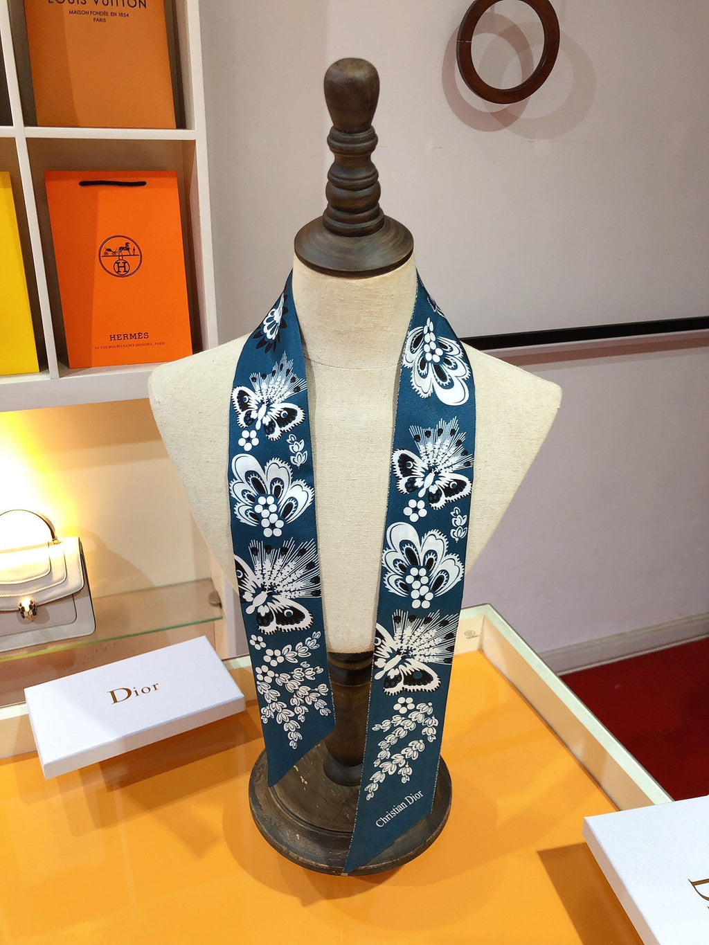 DIOR 26S SCARF 105CM IN SILK 314839